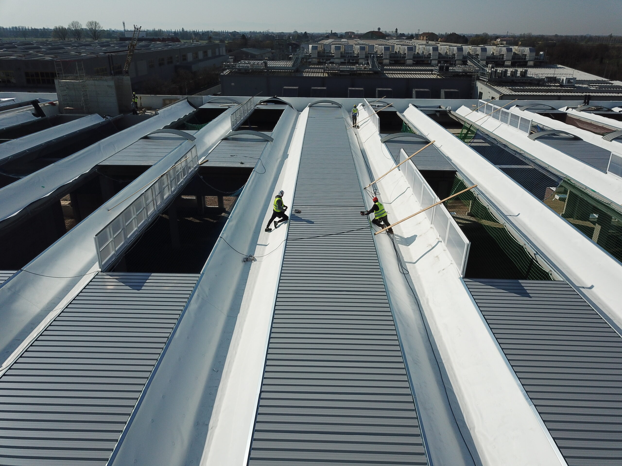 Sicurezza copertura industriale: riduci i rischi in azienda
